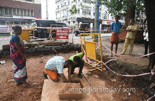 Hampankatta old well